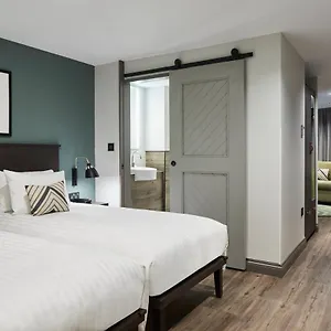 By Marriott Tower Bridge Londra